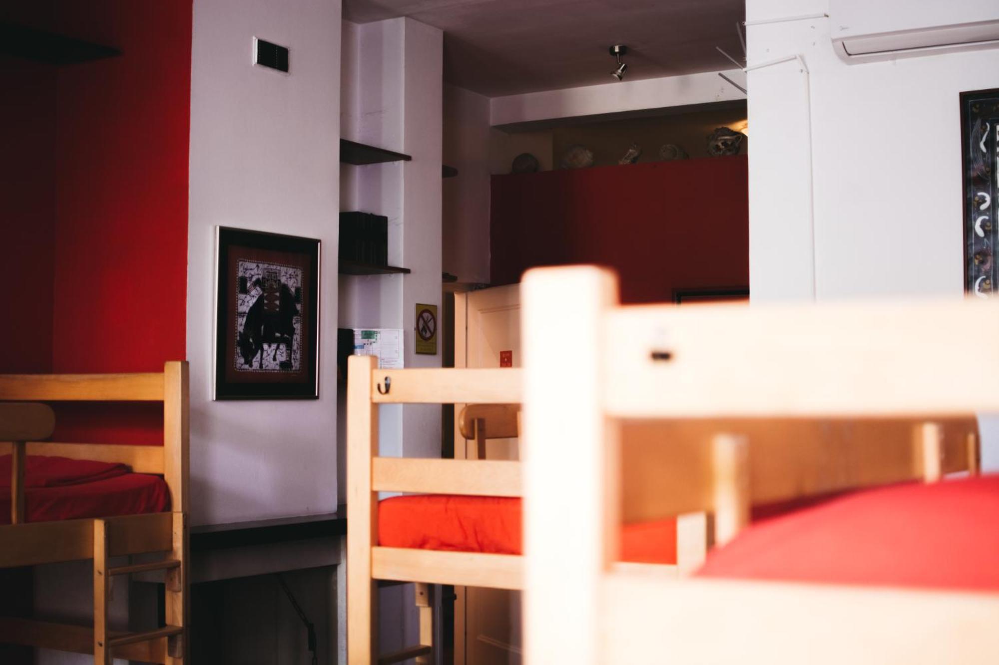 Sun Hostel Belgrade Exterior photo