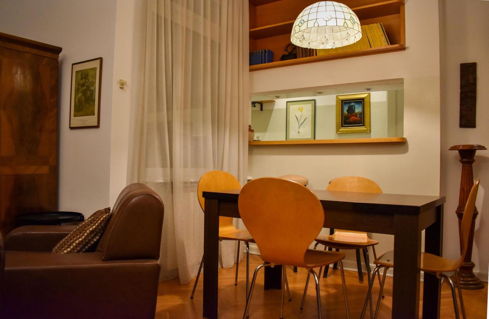 Sun Hostel Belgrade Exterior photo
