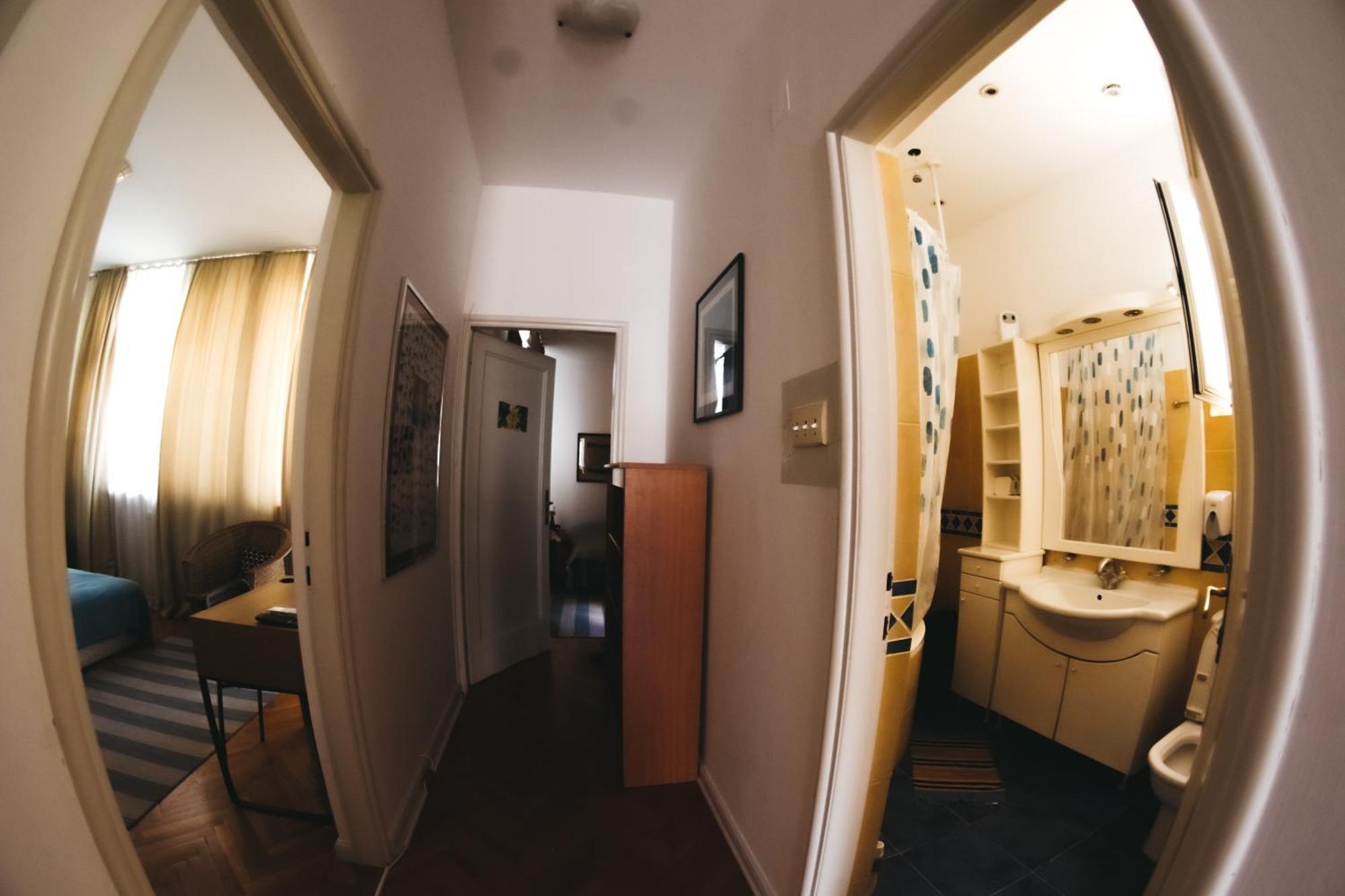 Sun Hostel Belgrade Exterior photo