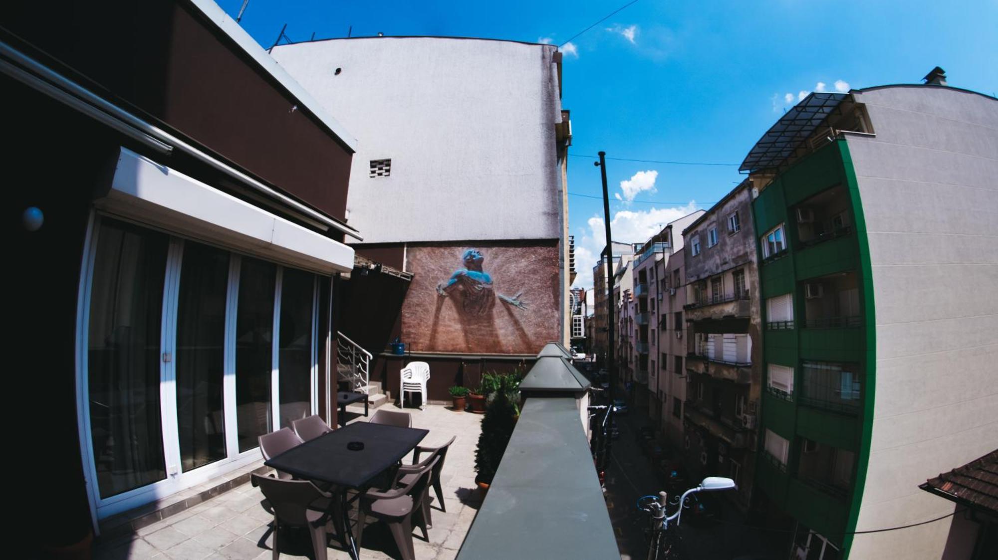 Sun Hostel Belgrade Exterior photo