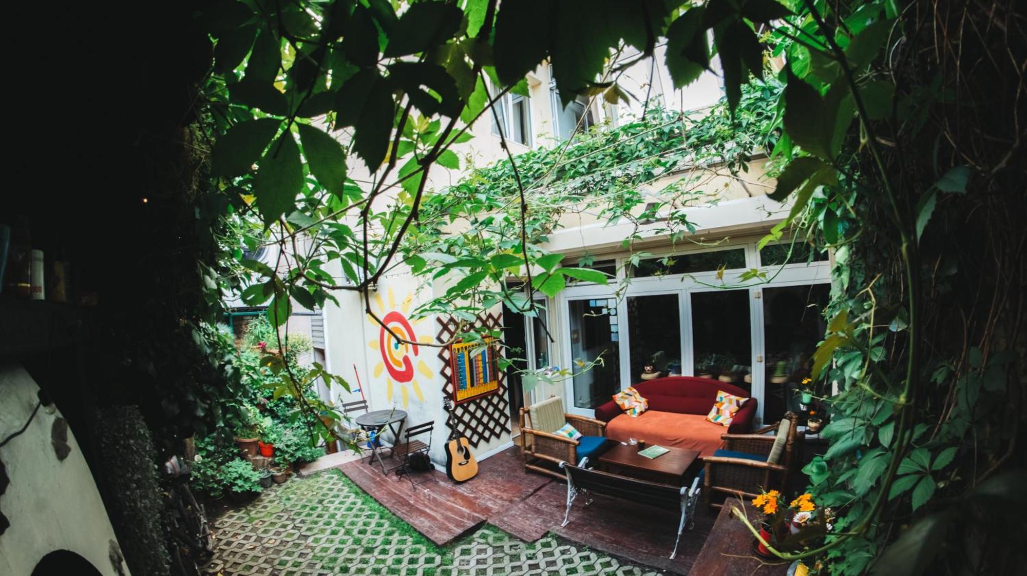 Sun Hostel Belgrade Exterior photo